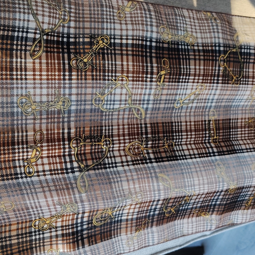 🐴 Horse Bit Plaid Scarf - Picture 9 of 9